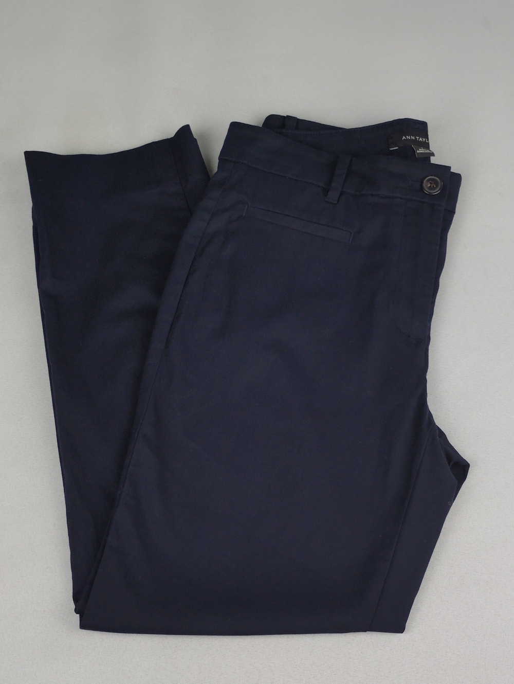Ann Taylor Women's Navy Capri Pants